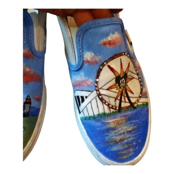 Vans  Mickey Mouse And Magic Kingdom Hand Painted - Picture 7 of 15